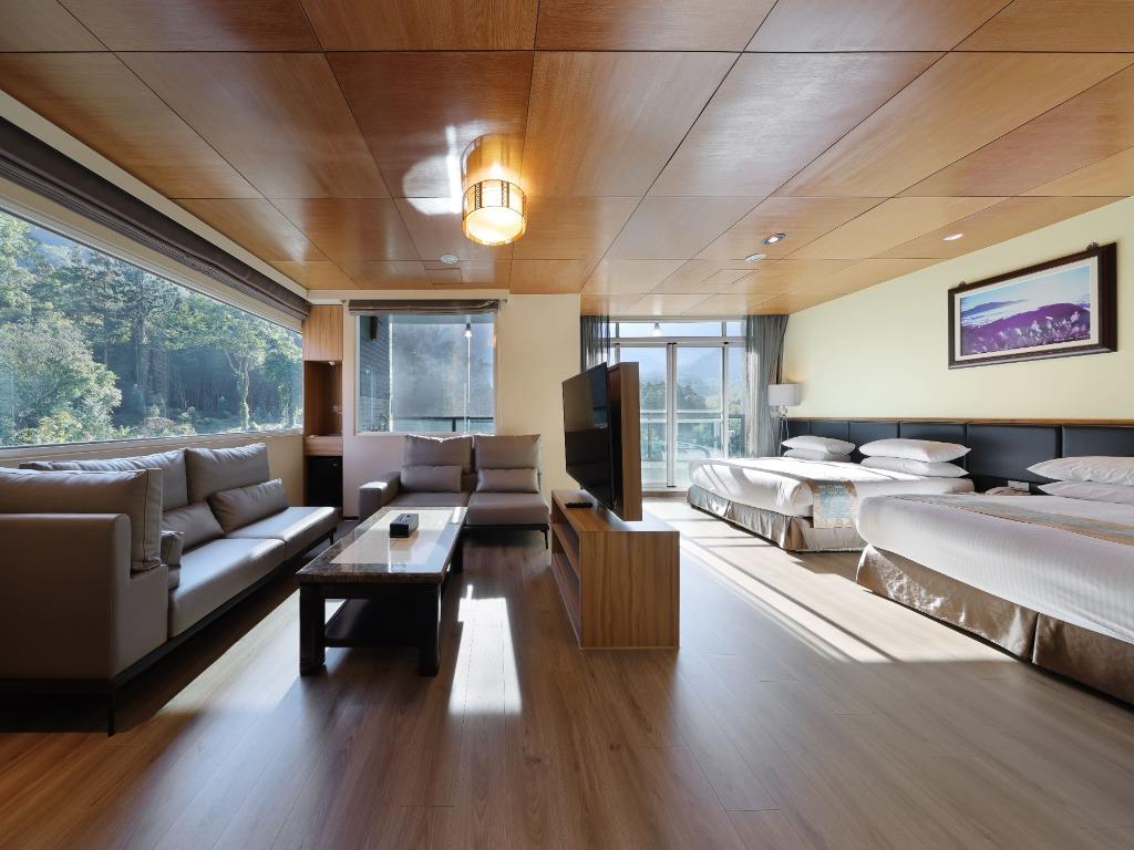 2026豪華四人1024x768-1